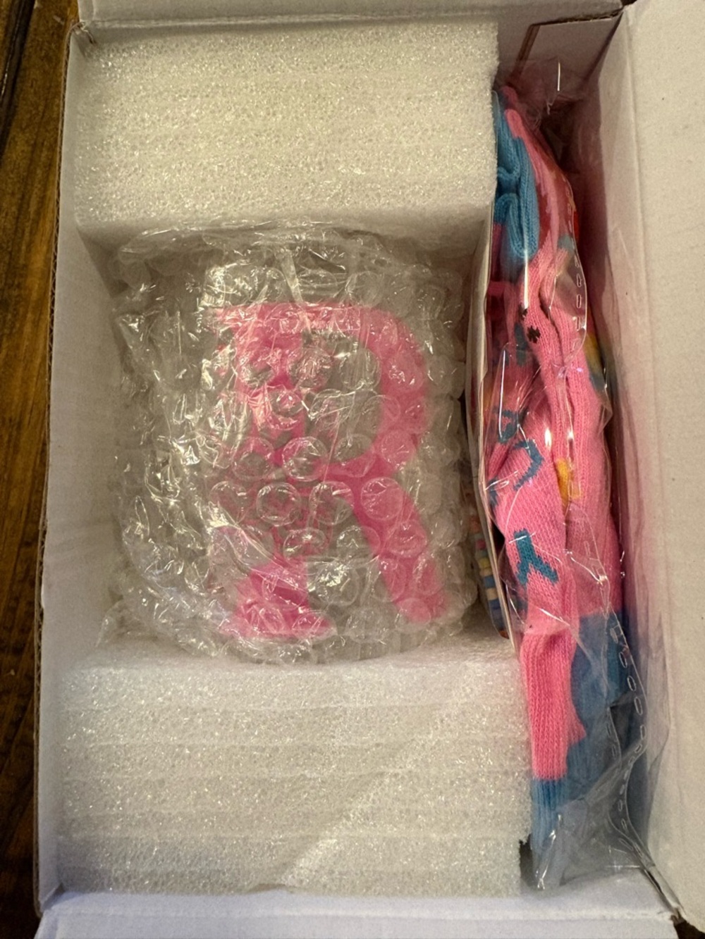 Pink Letter 'R' Gift Set